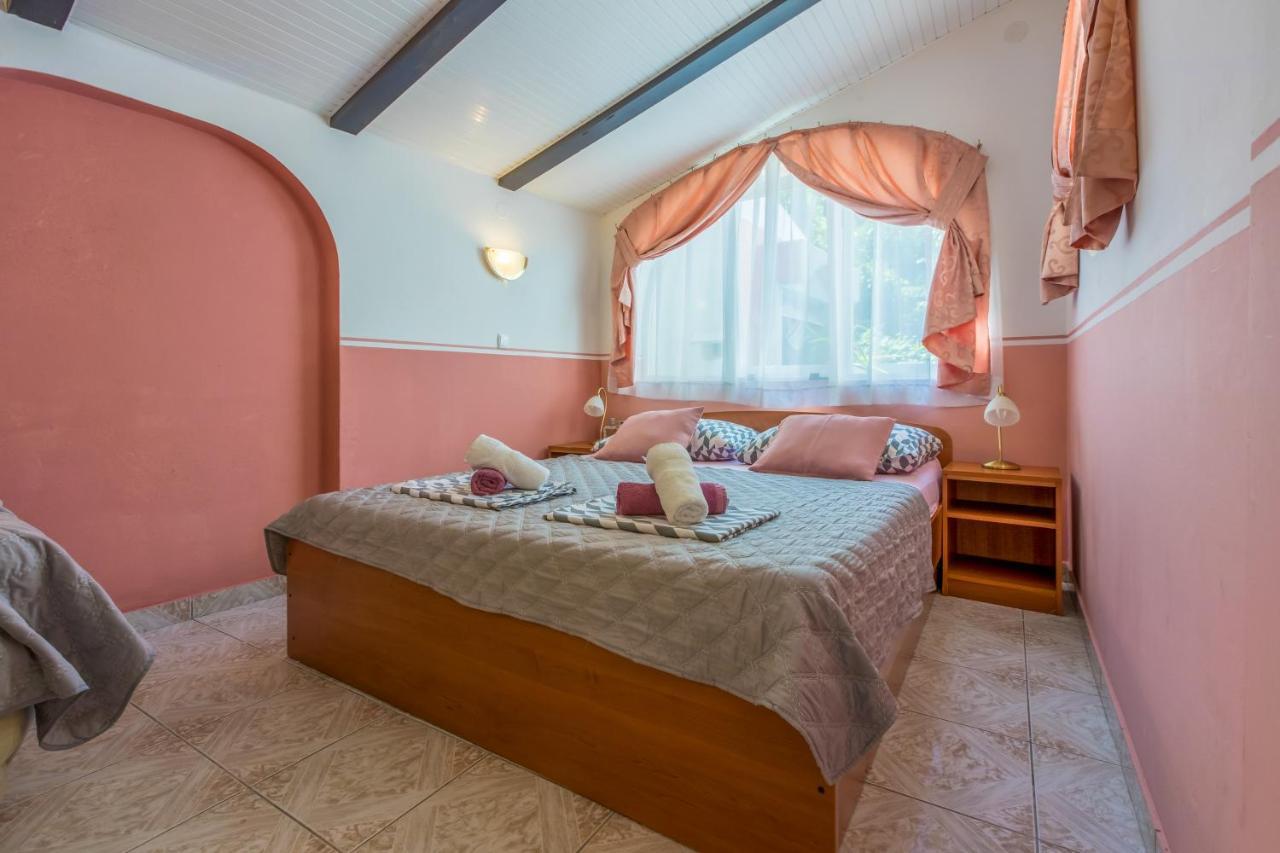 Apartmani Visnja Crikvenica Eksteriør bilde